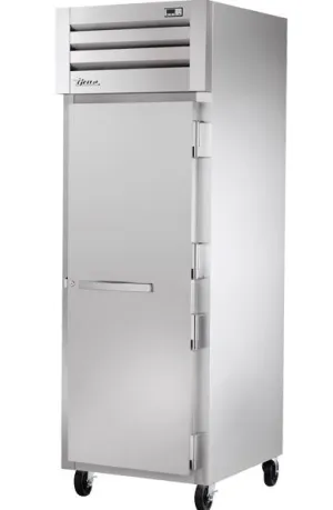 True STA1H-1S. Commercial Full Insulated Mobile Heated Cabinet (3) Pan Capacity