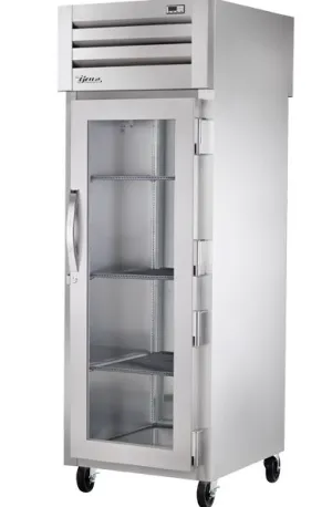 True STA1HPT-1G-1S. Commercial Full Insulated Mobile Heated Cabinet (3) Pan Capacity