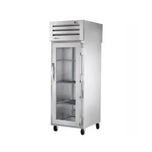 True STG1HPT-1G-1S. Commercial 27.5 Full Height Insulated Mobile Heated Cabinet (3) Pan Capacity