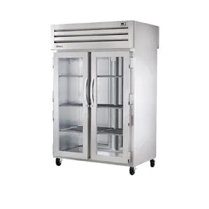 True STG2HPT-2G-2S. Commercial 52-5/8 Full Height Insulated Mobile Heated Cabinet (6) Pan Capacity
