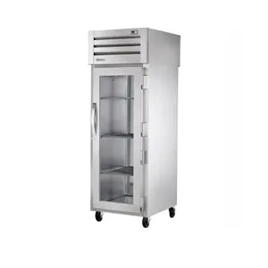 True STR1HPT-1G-1S. Commercial Full Height Insulated Mobile Heated Cabinet 3) Pan Capacity