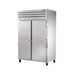True STR2H-2S. Commercial Full Height Insulated Mobile Heated Cabinet w/ (6) Pan Capacity. 208-230v/1ph