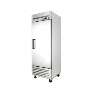 True TH-23. Commercial Full Height Insulated Mobile Heated Cabinet (3) Pan Capacity