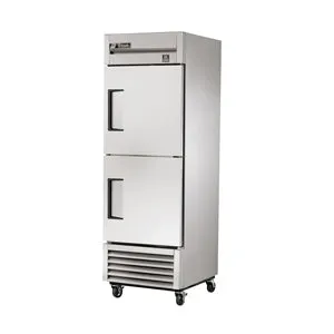 True TS-23-2-HC. Commercial 27 Reach-In Refrigerator Solid Doors 1 Section